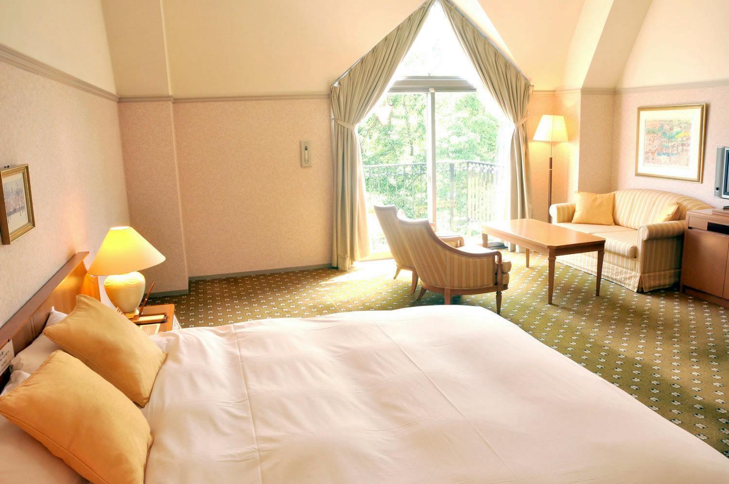 Hotel Floracion נאסו מראה חיצוני תמונה