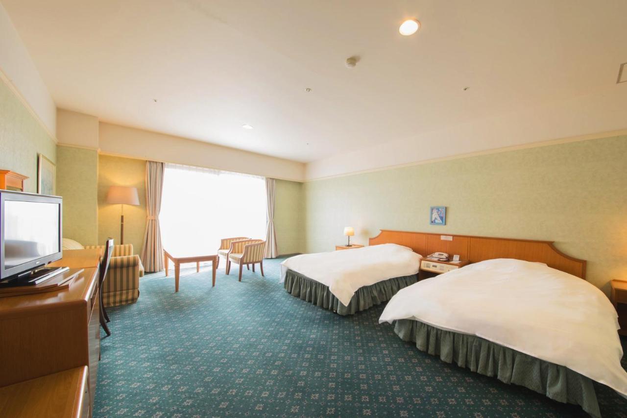 Hotel Floracion נאסו מראה חיצוני תמונה